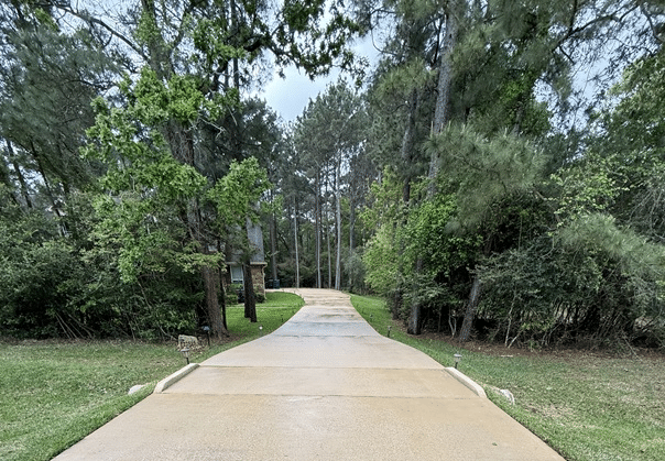 concrete driveway cleaning