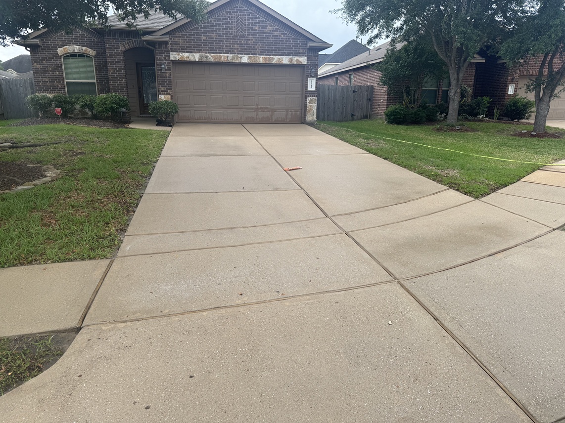 concrete driveway cleaning company