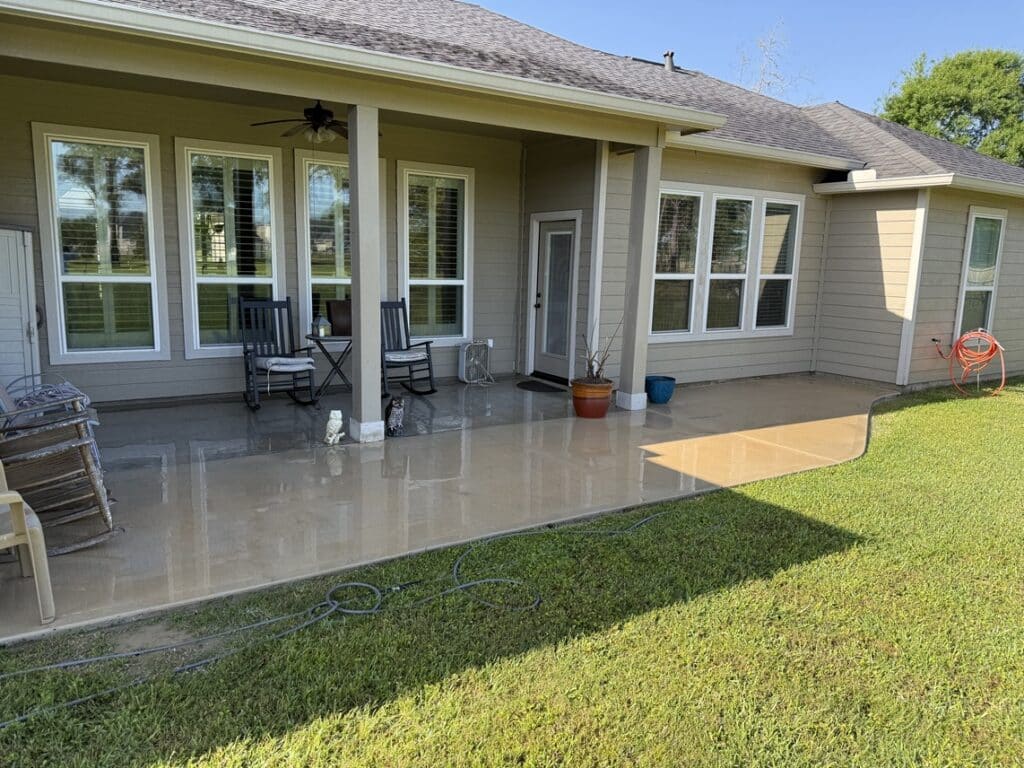 house and porch cleaning